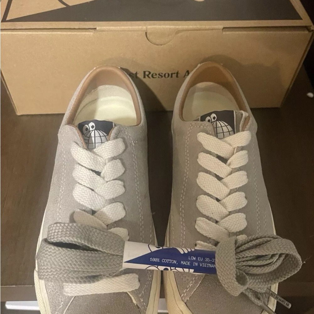 Last Resort AB Tan and White Low-Top Sneakers